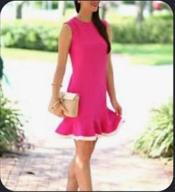 $10 Medium - Victoria Beckham fuchsia twill ruffle hem dress