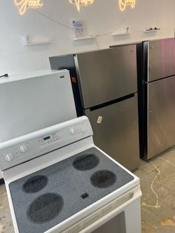 White glass top stove