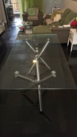 Glass Dinner Table