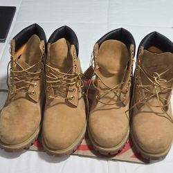 Timberland i have 2 pair still new size 9 1/2 an a 11 $125 Apirce  