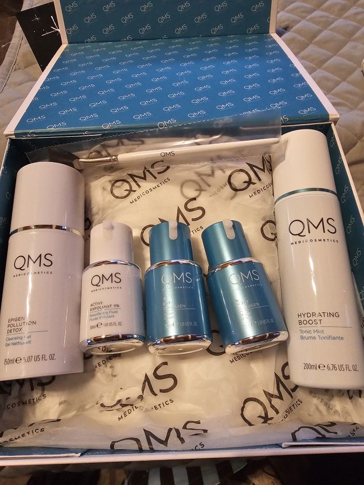 QMS Skincare Kit