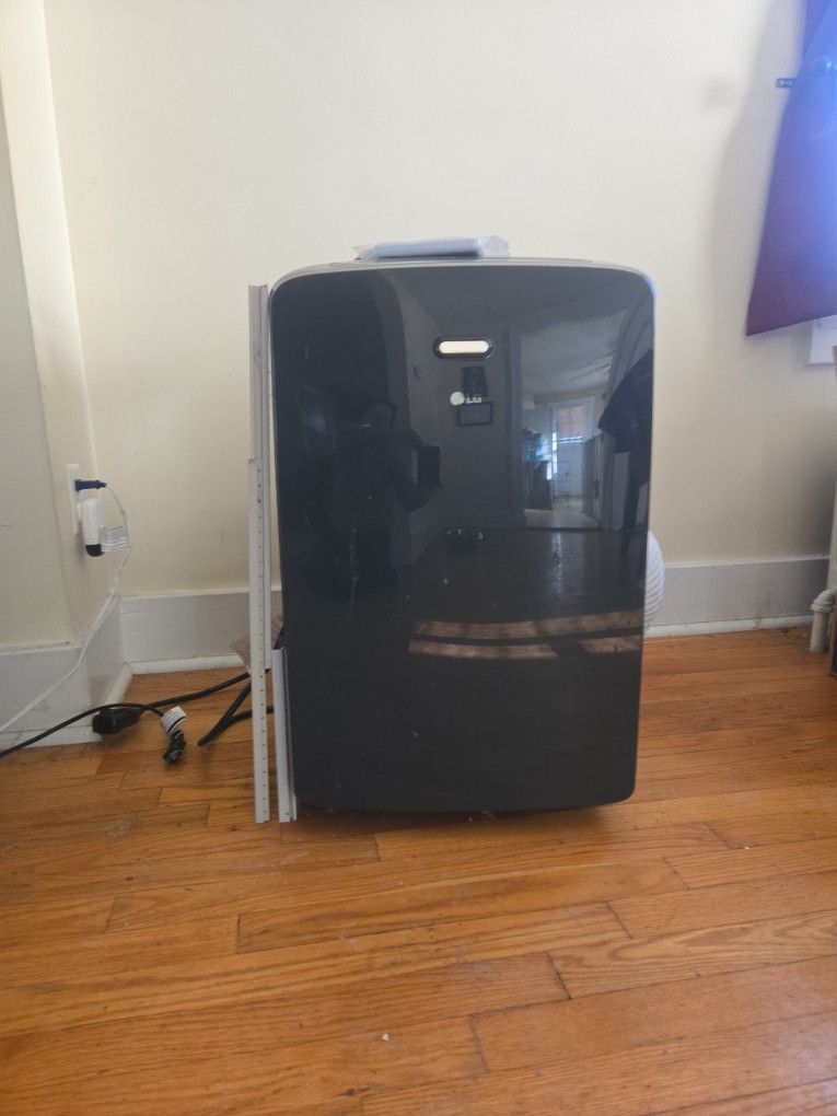 12,000 BTU Portable Air Conditioner
