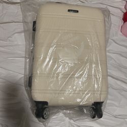 Rockland Carry On Suitcase (brand New)