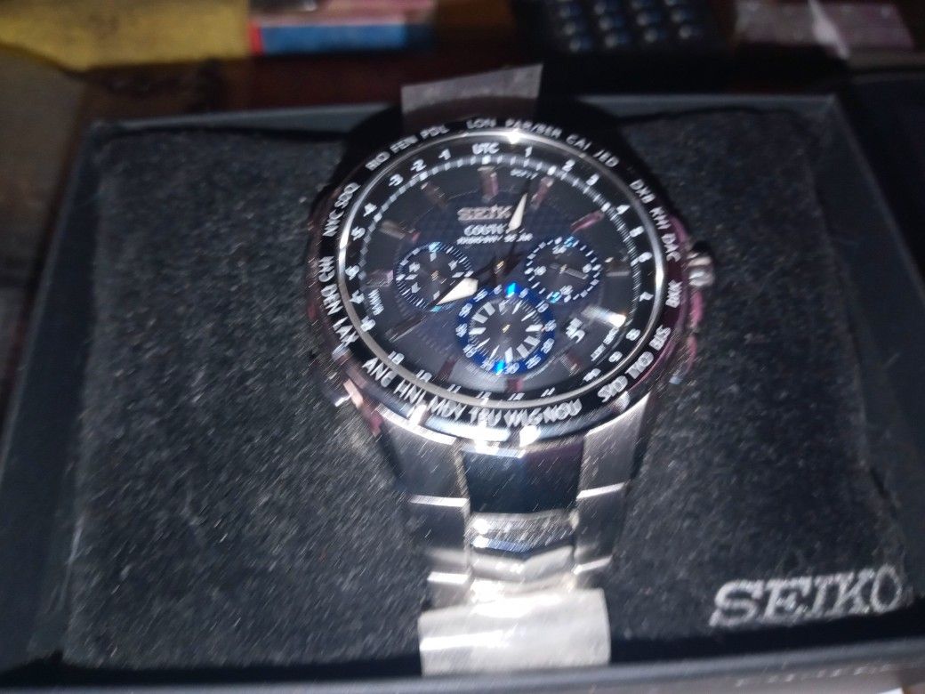 Seiko Chronograph Radio Solar