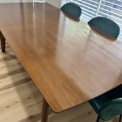 Dining Table And Chair Set 