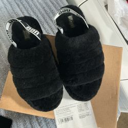 women ugg slippers