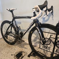 🔥🚲🔥PInarello FP Quattro,Campagnolo Electronic Groupset, (54cm)mavic Carbon Wheelset 🔥🚲🔥