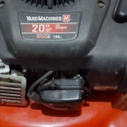 BRIGGS.  A STRATTON  E.  300 SERIES  20  IN CUTTING WIDTH