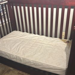 Crib , Mattress Like New
