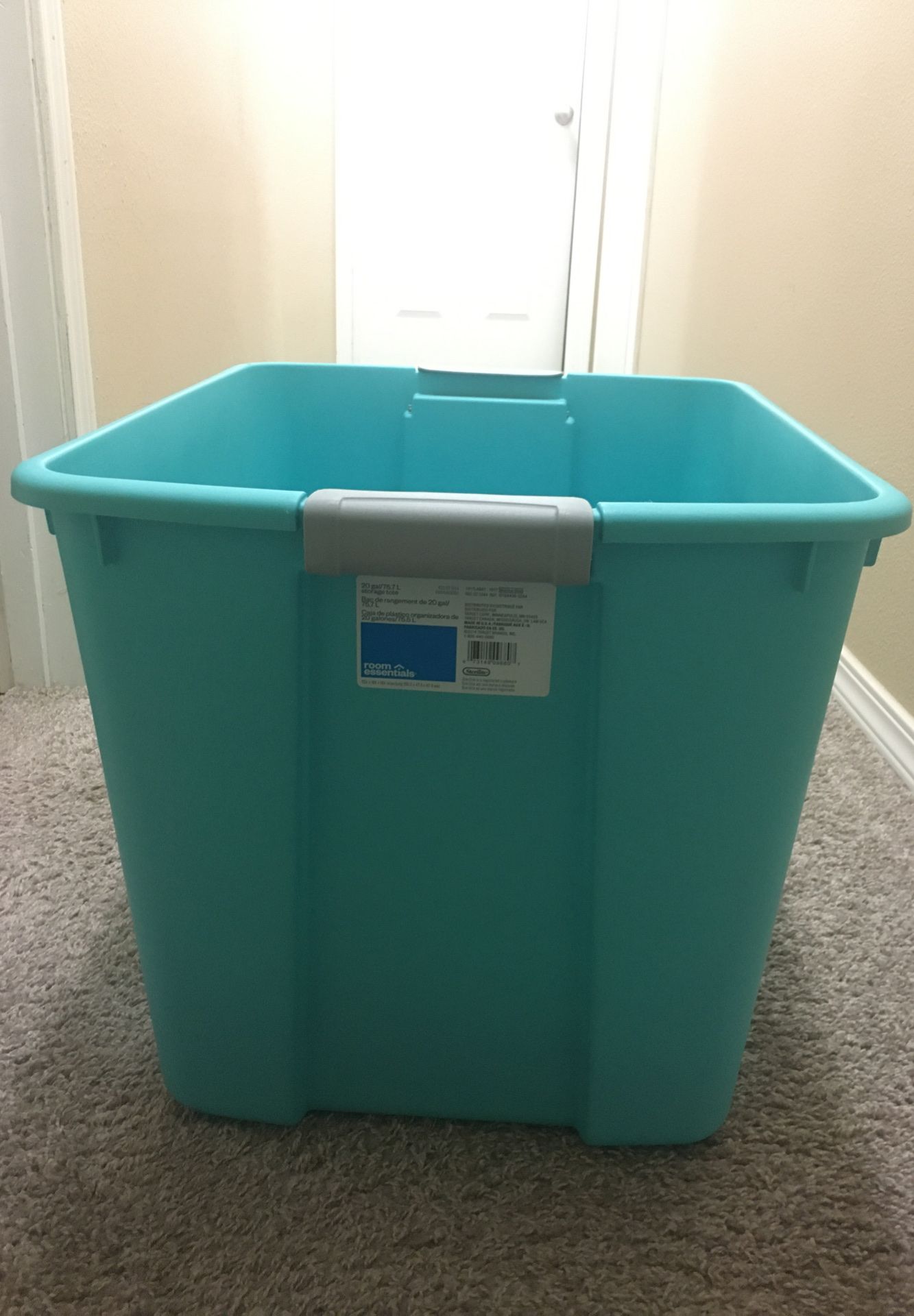 Sterilite Blue 20 Gallon Storage Container Tote Tub - 22.75"x18.5"x16.25"