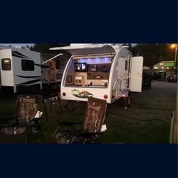 2011 Forest river R pod 181 g hood River Travel Trailer Camper