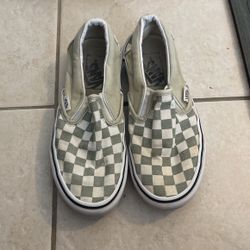 Vans Size 4 Men, Size 5.5 Women 