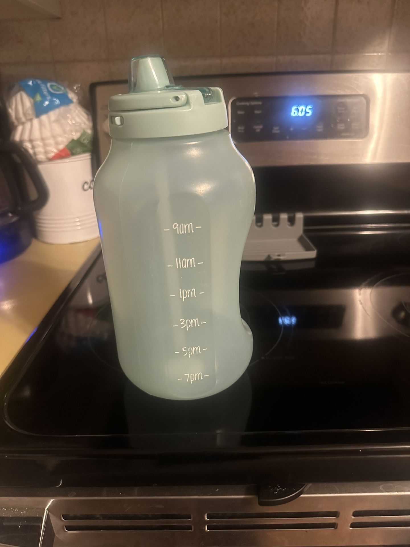 64oz Half Gallon Water Jug with Handle and Motivational Time Markers