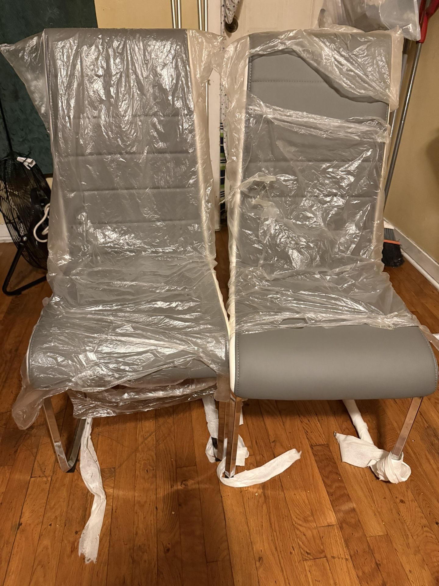 2 Dining Room Chairs
