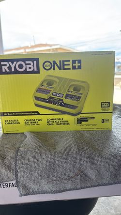 Ryobi 18V ONE+ Dual-Port Simultaneous Charger