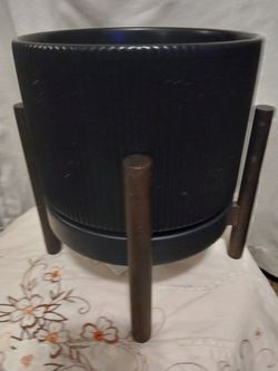 Ceramic Planter Pot Indoor With Drainage And Stand,New, Nvr Used