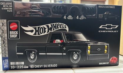 Hot Wheels Brick Shop ‘83 Silverado