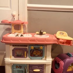 Play Kitchen 