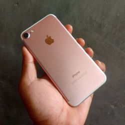 iPhone 7 Unlocked With Warranty 