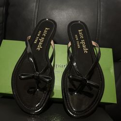 Kate Spade Black Patent Sandals with Bow Detail - SIZE 10