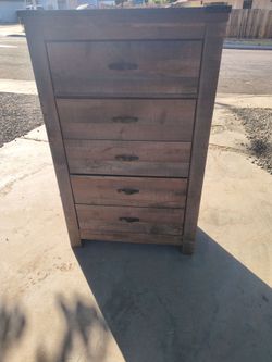 Like new 5 drawer dresser stand rustic wood and metal five drawer dresser stand