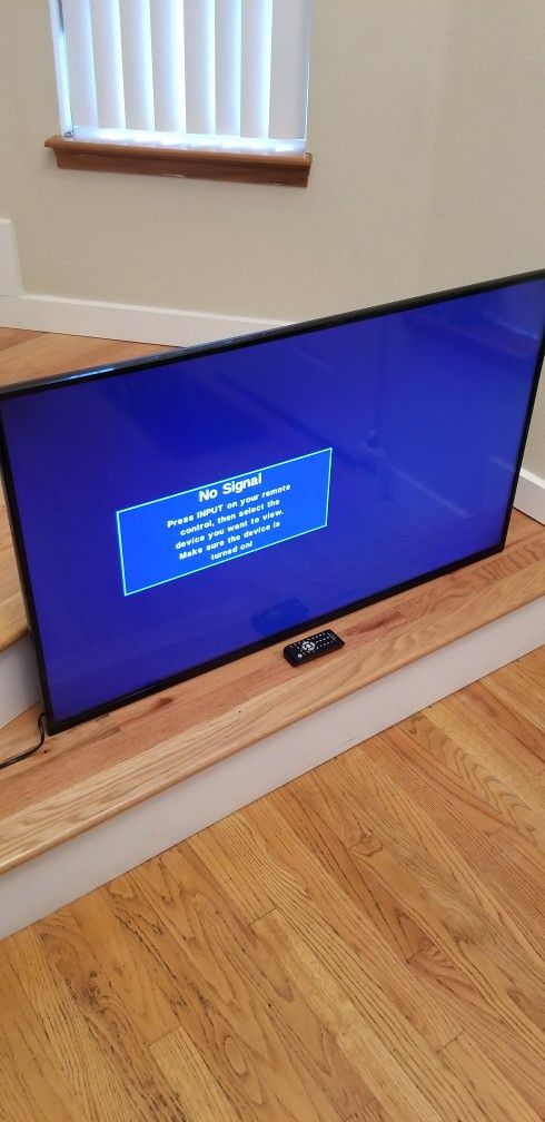 NEW cond INSIGNIA SMART TV , 48 INCHES , WORKS EXCELLENT , GREAT PRICE , S126