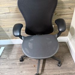 Herman Miller Mira 2