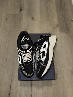 Dior b30