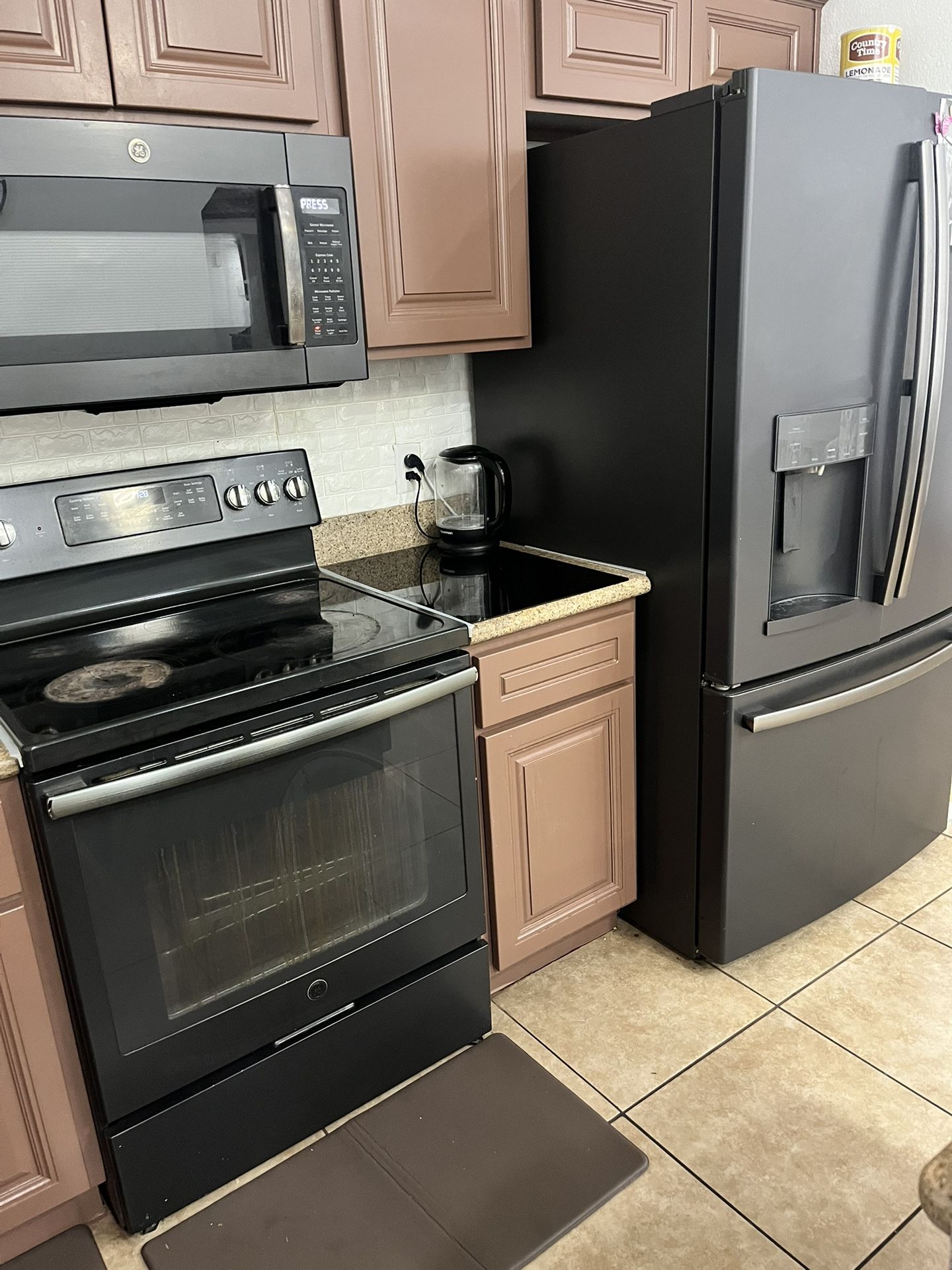 Full Kitchen Set