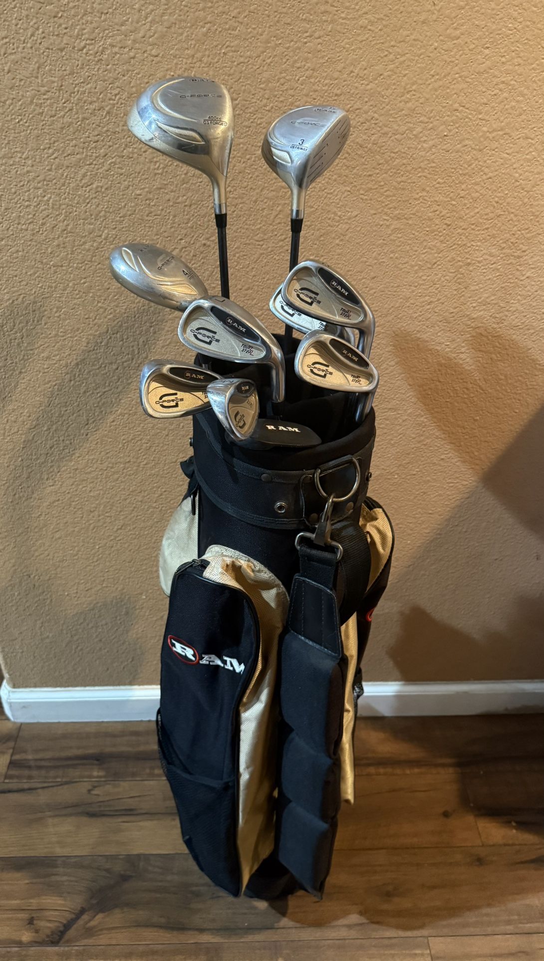 Golf Set Bundle w/Golf Bag