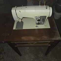 Vintage Sawing Machine