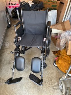 New Medline Foldable Wheelchair