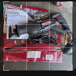 Craftsman Saw With Blade 