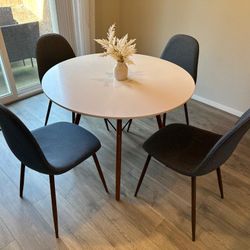 Round White Table(D39.5") and 4 Upholstered Chairs