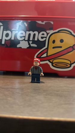 Peter Parker minifig