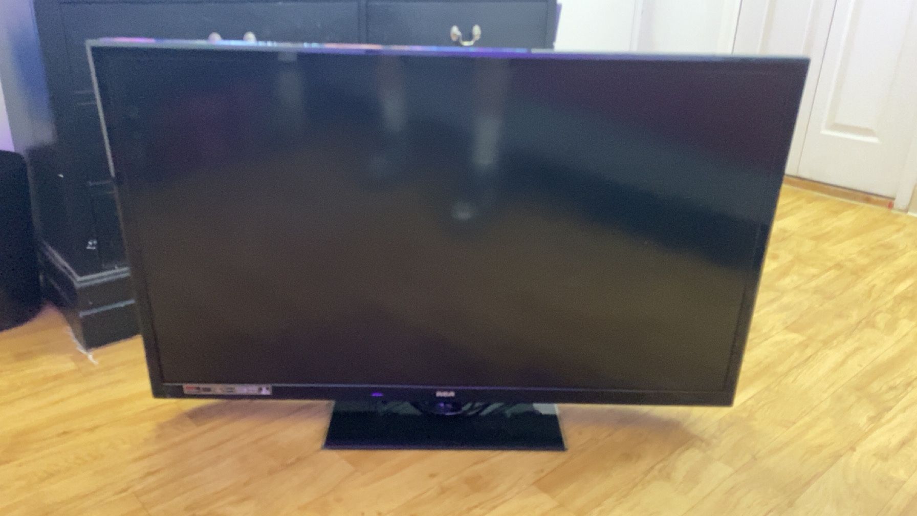 Tcl 1080p 46in • Read Description