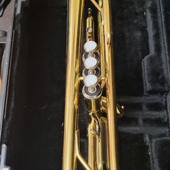 Yamaha Trumpet With Case
