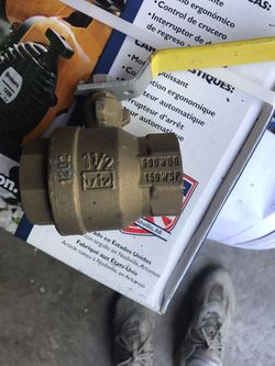 1 1/2” Ball Valve Threaded 1/4 Turn