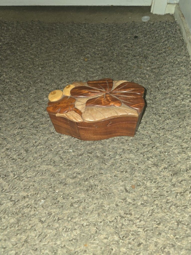 Simple Chinese Puzzle Box