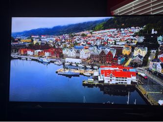 Samsung 70" Smart LED 4K Ultra HD TV