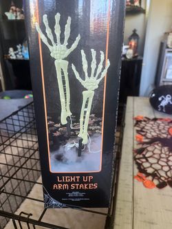Halloween skeleton lights arms