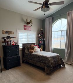 Restoration Hardware Jameson Twin Bed – Antiqued Coffee Finish