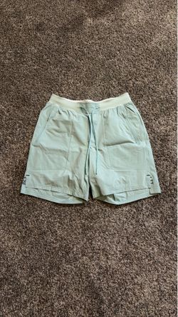 Lululemon Men Size Medium