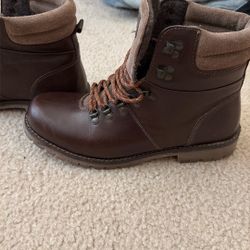 Crevo Men’s Hiking Boots 