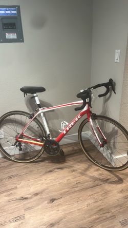 Trek Domane 5.2 Carbon Road Bike Shimano Ultegra 52cm