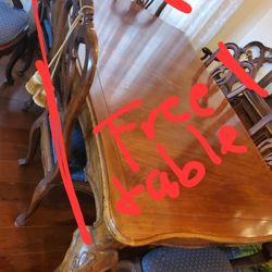 Free Dining Table