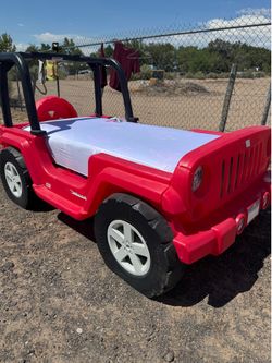Little tikes Jeep Bed