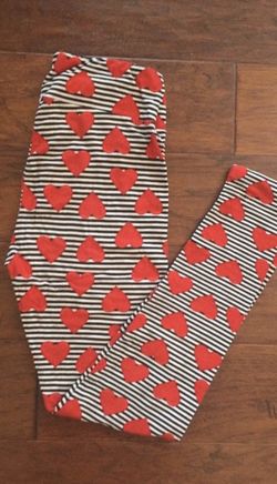 Os lularoe vday leggings GUC