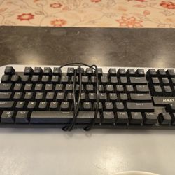 Aukey Mechanical Keyboard KM-G9
