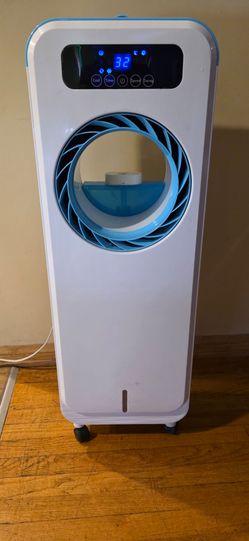 Bladeless portable fan